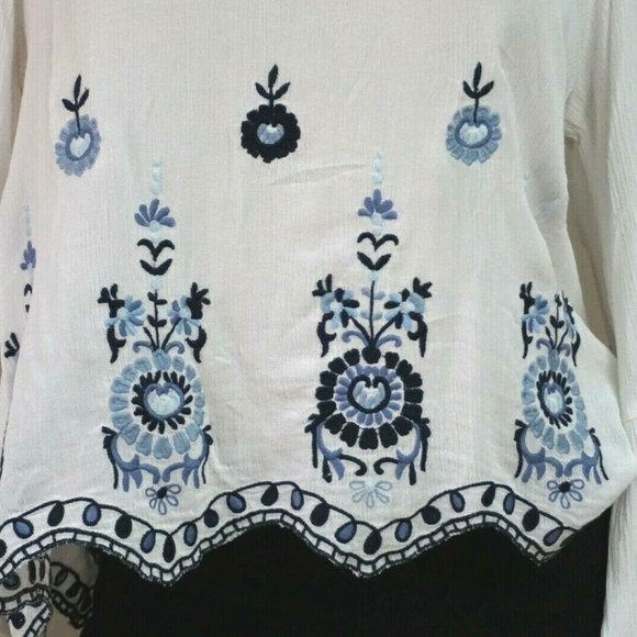 Aeropostale Embroidered Floral White Pullover Boho Gypsy Top - Picture 3 of 6